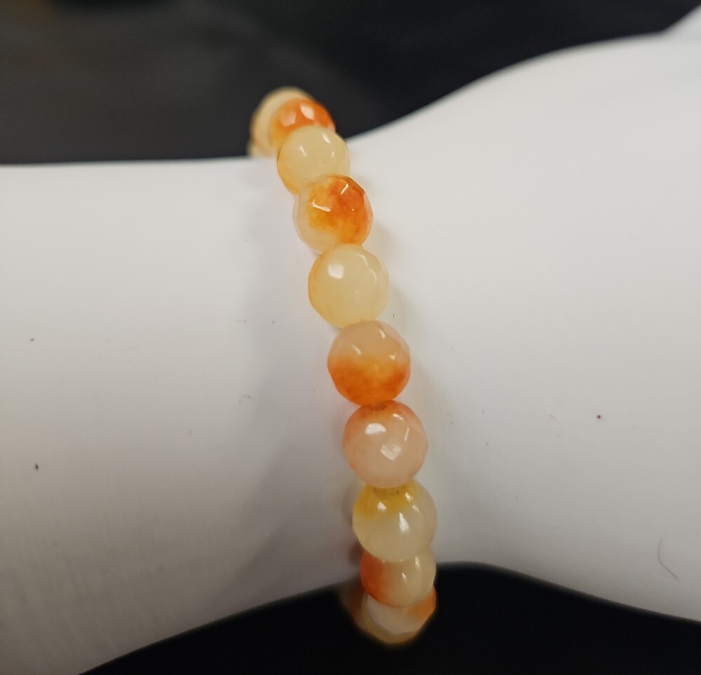 Yellow Jade Stretch Bracelet - Picture 3 of 7